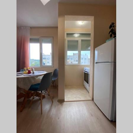 Sunny Apartment By The River 산단스키 외부 사진