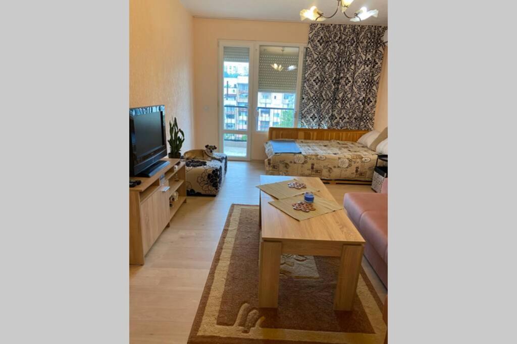 Sunny Apartment By The River 산단스키 외부 사진